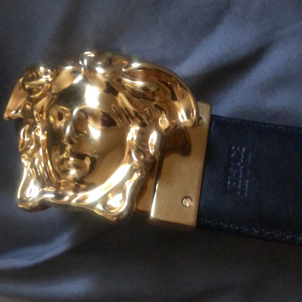 100% GIANNI VERSACE MEDUSA BAROQUE /BLACK  BELT SIZE 32 95 cm Reversible belt